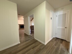 104 Tee Ct in Columbia, SC - Building Photo - Building Photo