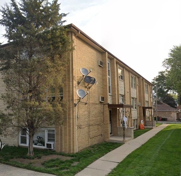 property at 3533 S Harlem Ave