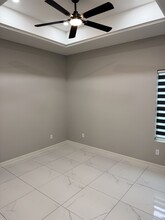 904 Deluxe St, Unit 1 in Alamo, TX - Building Photo - Building Photo