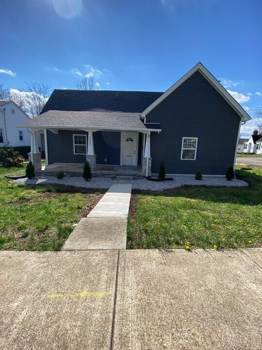 1264 Kenton St, Unit B in Bowling Green, KY - Building Photo