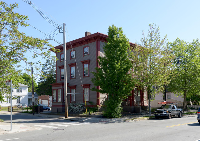 1509 Westminster St in Providence, RI - Building Photo - Building Photo