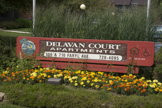 Delavan Court in Delavan, WI - Building Photo - Building Photo