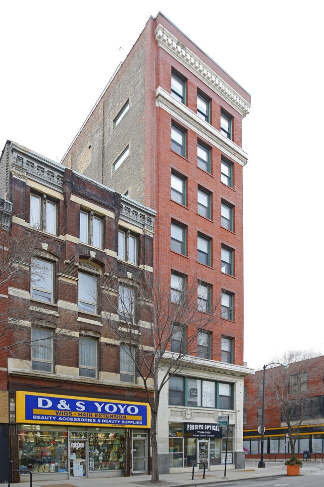 1286 N Milwaukee Ave in Chicago, IL - Building Photo - Building Photo