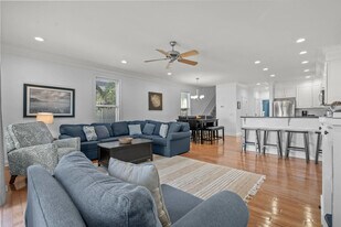 115a 7th Ave S in Surfside Beach, SC - Building Photo