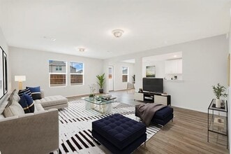 345 Huntley St in Van Alstyne, TX - Foto de edificio - Building Photo