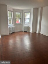 822 S 9th St-Unit -UNIT 2 in Philadelphia, PA - Building Photo - Building Photo