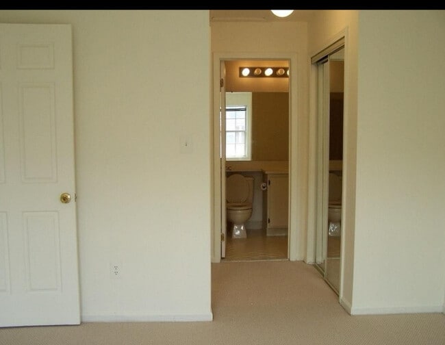 40 Walnut St in Jersey City, NJ - Building Photo - Building Photo