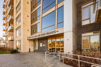 Les Sommets Des Bois Francs in Montréal, QC - Building Photo - Building Photo