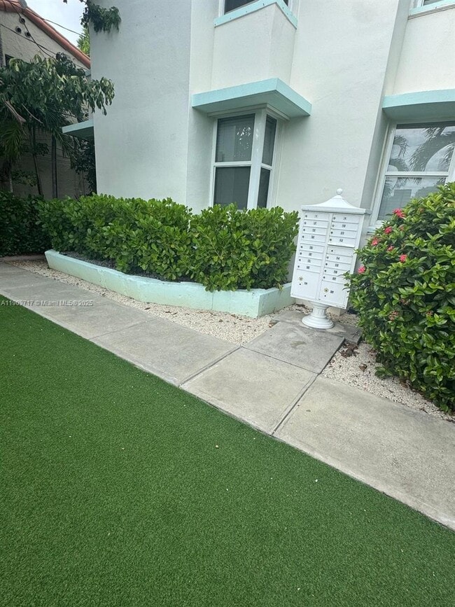 property at 315 W 28th St