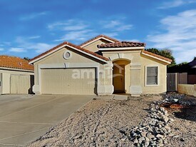 10530 W Carlota Ln in Peoria, AZ - Building Photo