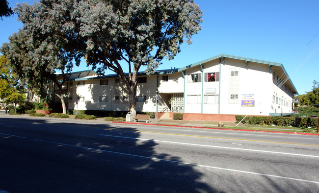 Windsor Apartments in Mountain View, CA - Building Photo - Building Photo