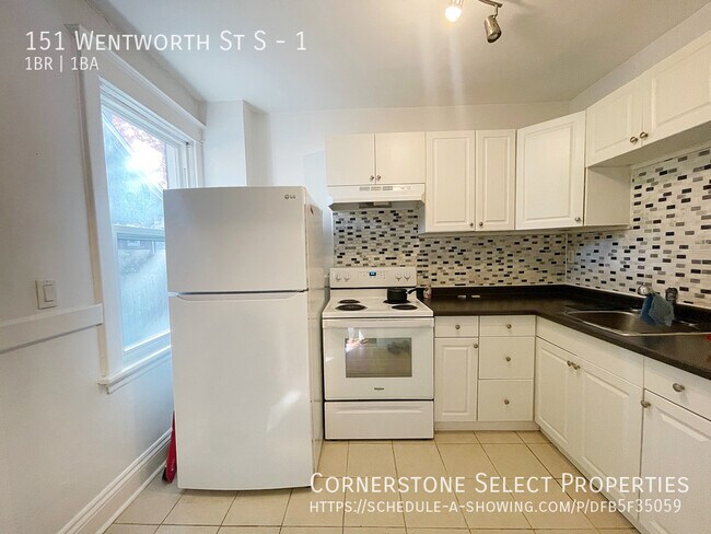 151 Wentworth St S in Hamilton, ON - Building Photo - Building Photo