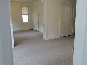 403 School St, Unit Ground Floor in North Wales, PA - Building Photo - Building Photo