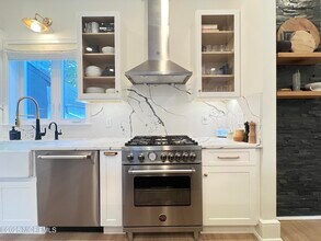 164 Glenwood Ave in Bloomfield, NJ - Building Photo - Building Photo