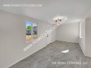 2937 N Los Altos Ave in Tucson, AZ - Foto de edificio - Building Photo