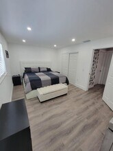 12041 NW 34th Pl in Sunrise, FL - Building Photo - Building Photo