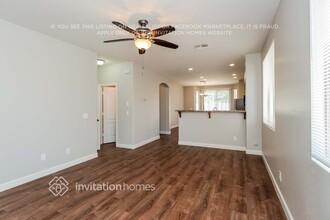 3881 S Dew Drop Ln in Gilbert, AZ - Building Photo - Building Photo