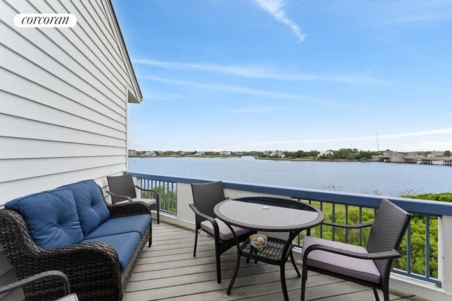 property at 250 Dune Rd