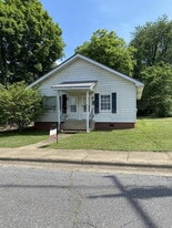 1627 B Ave SE in Hickory, NC - Building Photo