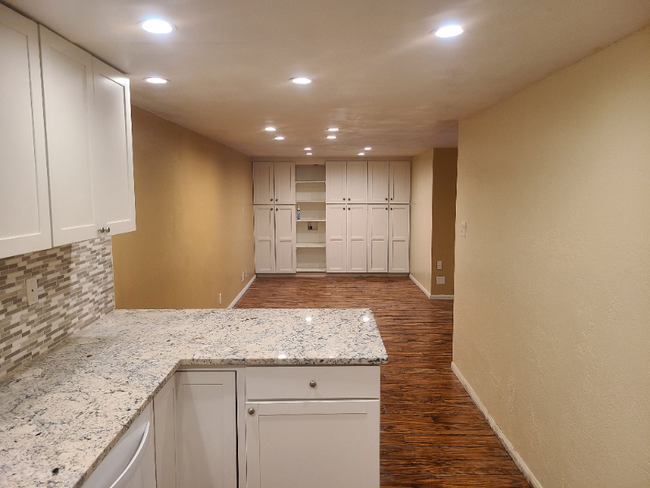 333 E 300 N, Unit B in Centerville, UT - Building Photo - Building Photo