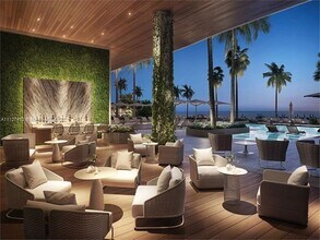 5775 Collins Ave, Unit 1005 in Miami Beach, FL - Building Photo - Building Photo