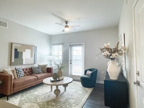 Northbrook Luxury Apartments in Taylors, SC - Foto de edificio - Building Photo
