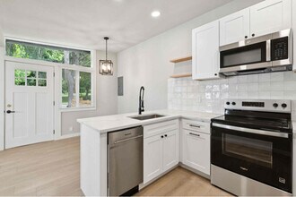 337 Martin Luther King Jr Way in Seattle, WA - Building Photo - Building Photo