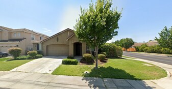 5200 Nectar Cir in Elk Grove, CA - Building Photo
