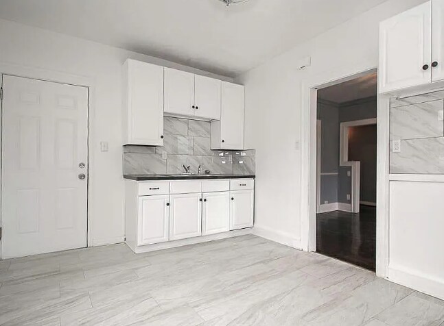 362 1/2 Reservoir St in Trenton, NJ - Building Photo