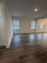 4291 Ashland City Hwy in Nashville, TN - Foto de edificio - Building Photo