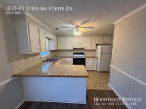3830 Sterling Pointe Dr in Winterville, NC - Building Photo - Building Photo