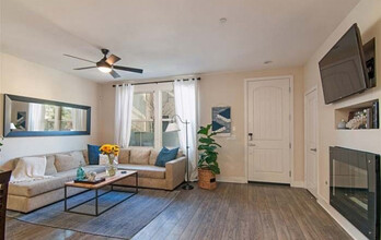 1644 Fairlead Ave, Unit 1644 Fairlead Ave in Carlsbad, CA - Building Photo - Building Photo