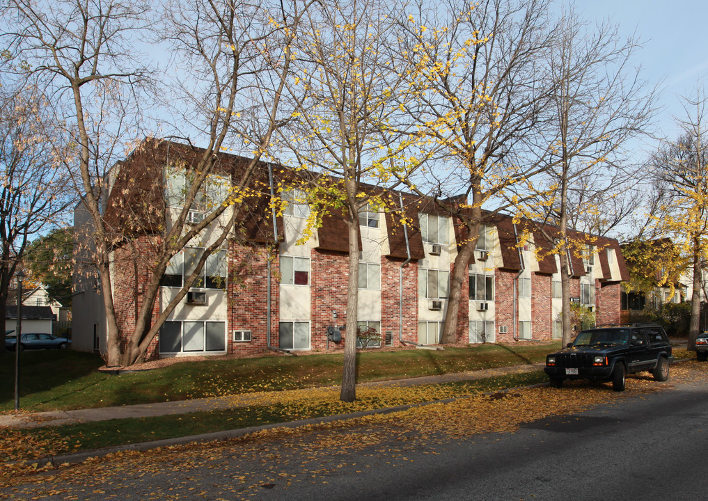 DJ Smith Realty Emerson Ave S in Minneapolis, MN - Foto de edificio