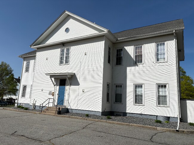 381 Central St in Central Falls, RI - Building Photo - Building Photo