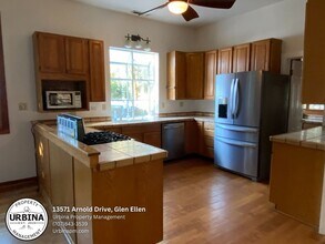 13571 Arnold Dr in Glen Ellen, CA - Building Photo - Building Photo