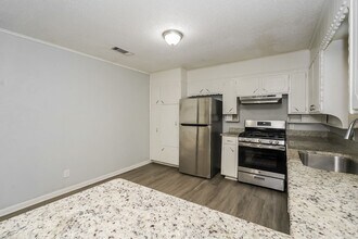 3429 Falcon Dr in Forest Hill, TX - Building Photo - Building Photo