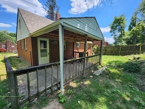 130 Evaline St in Pittsburgh, PA - Building Photo - Building Photo