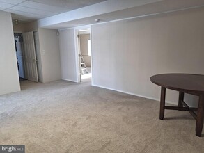 10506 Oak Pl, Unit AUCPDU in Fairfax, VA - Building Photo - Building Photo