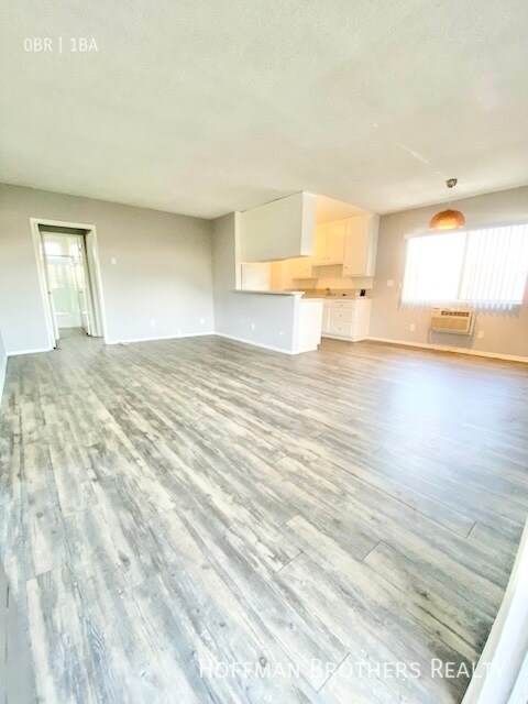 10537 Rose Ave, Unit 5A in Los Angeles, CA - Building Photo