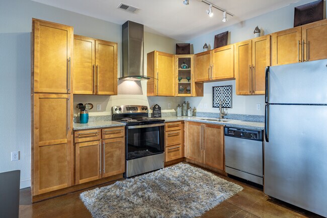 Northpoint At 68 in High Point, NC - Building Photo - Interior Photo