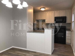 1324 Lansdowne Rd in Indianapolis, IN - Building Photo - Building Photo