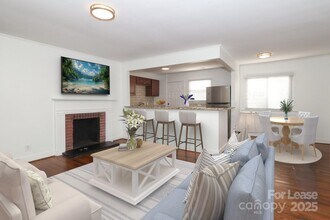 5310 Buckingham Dr in Charlotte, NC - Building Photo - Building Photo