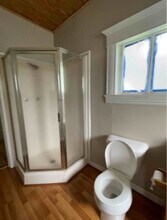 210 E Hackberry St in Fayette, MO - Building Photo - Building Photo