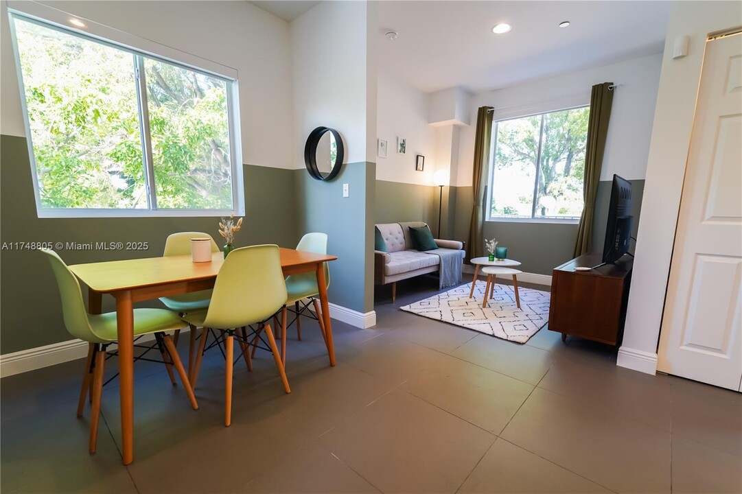 541 NW 33rd St in Miami, FL - Building Photo