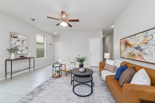 25807 Boxwood Hedge Ln