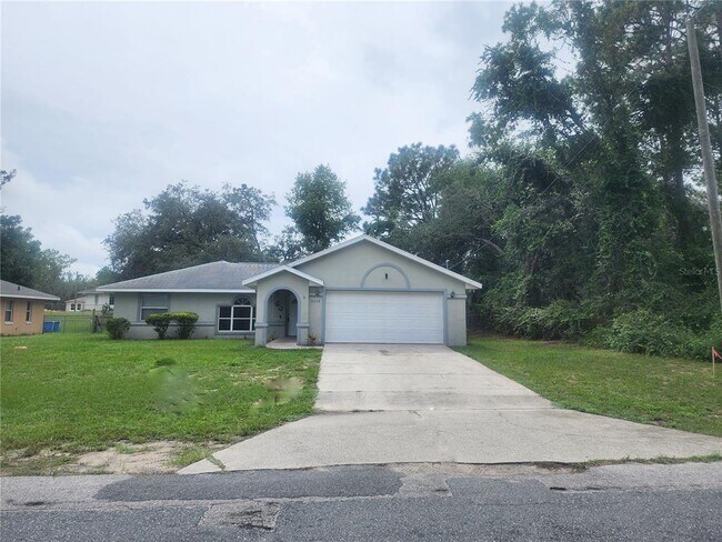9392 N Sandree Dr in Citrus Springs, FL - Building Photo - Building Photo