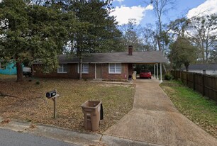 1104 Garland Dr in Mobile, AL - Building Photo