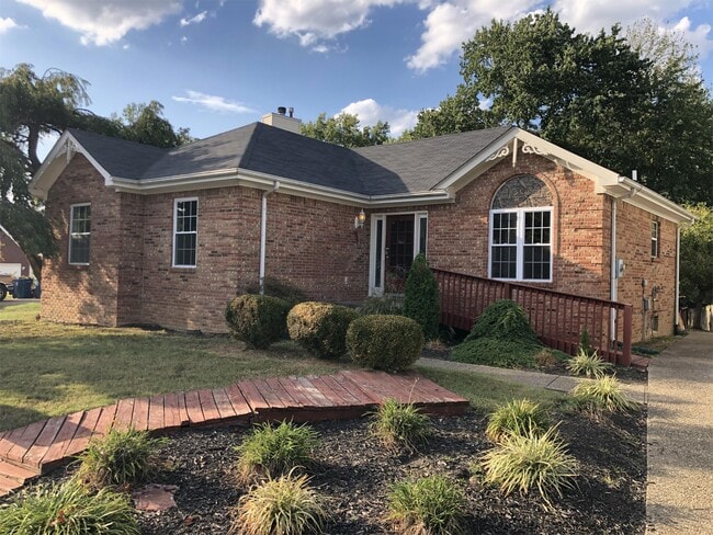 property at 5509 Woodcross Pl