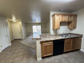 2510 Charleston Ave in Ogden, UT - Foto de edificio - Building Photo