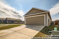 4126 Cataract Cir in San Antonio, TX - Foto de edificio - Building Photo